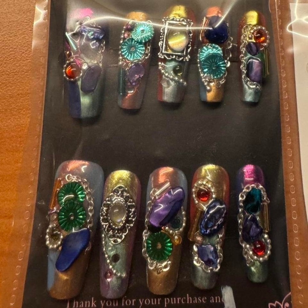 Press-On Nail Set — Iridescent Multicolor Glam